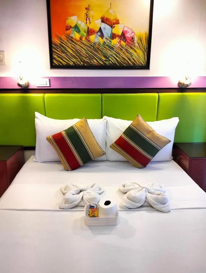 One Oasis A11 Near Sm Mall Mall + Famous Attraction. 达沃 0*,  菲律宾