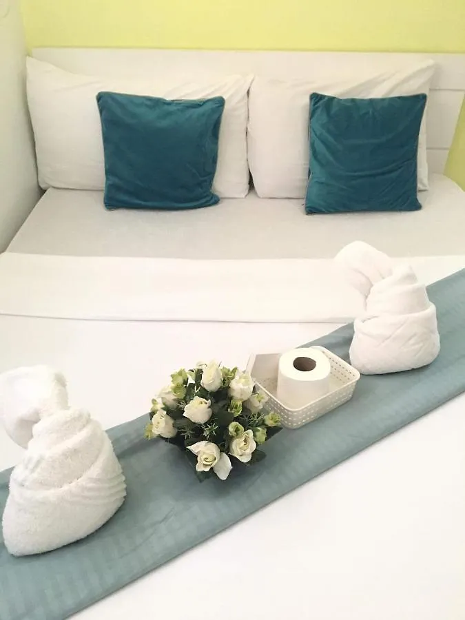 One Oasis A11 Near Sm Mall Mall + Famous Attraction. Davao City 0*,